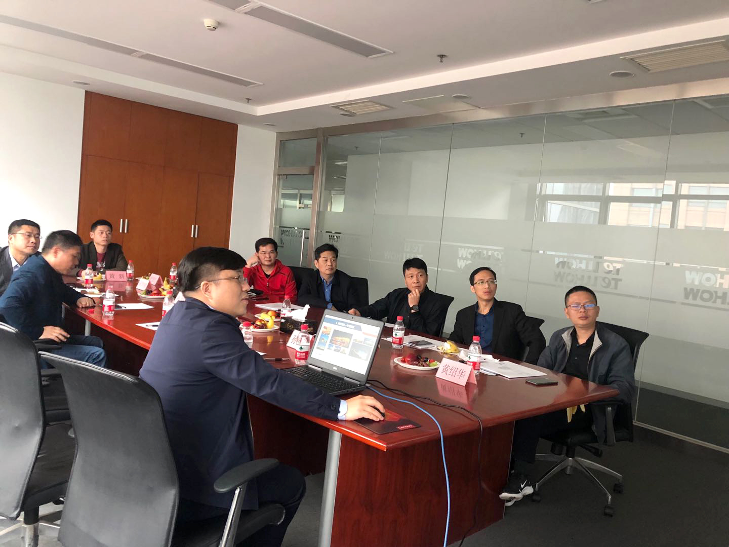 VFW)K_~YVINDSCR66IDM8BY.jpg VFW)K_~YVINDSCR66IDM8BY.jpg