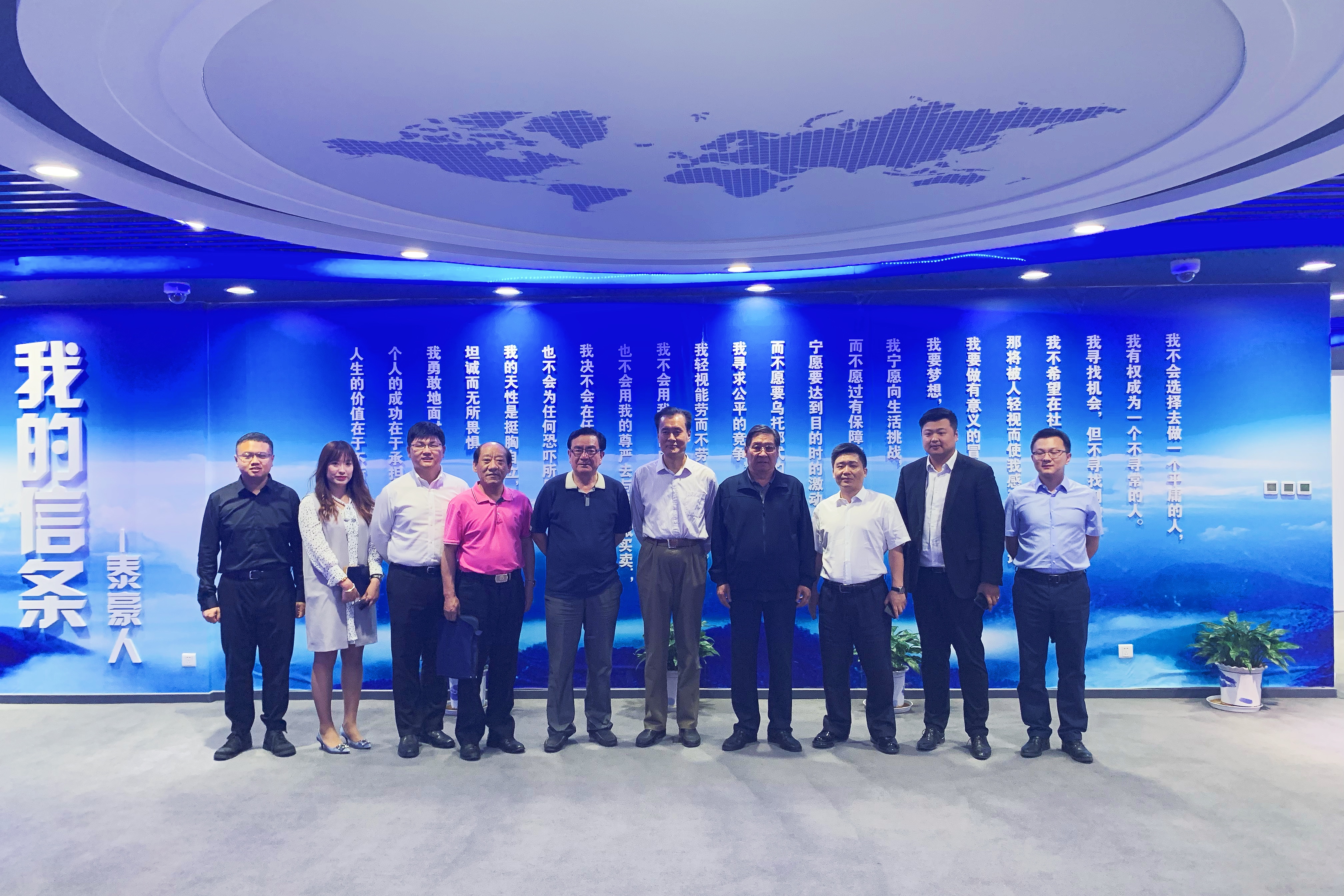 4a0452e2169def5a9a42f4213447d2d.jpg 4a0452e2169def5a9a42f4213447d2d.jpg